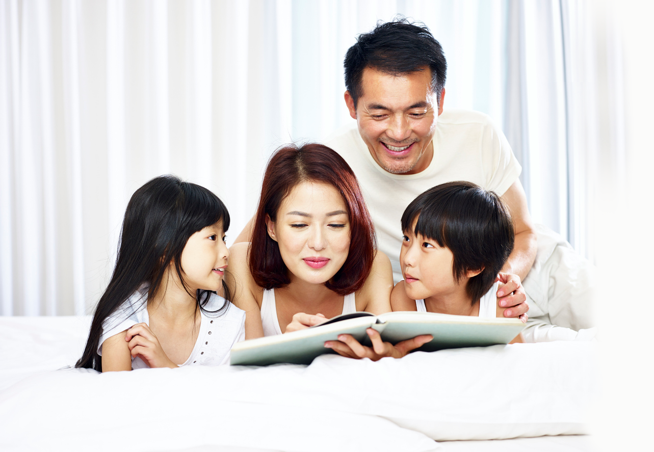 Family learning languages online